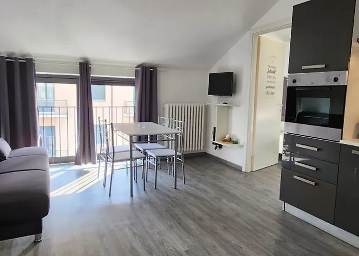 Design Loft Monteponi Apartament *